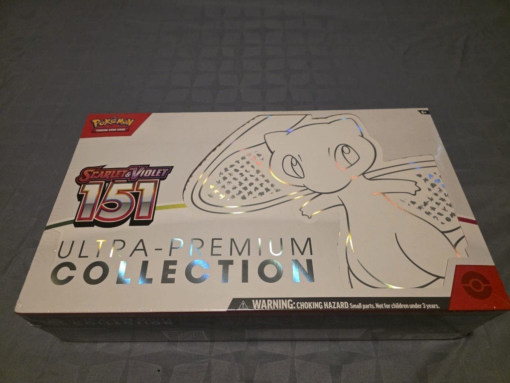Pokemon 151 Ultra Premium Collection, Ophalen, Zo goed als nieuw, Booster