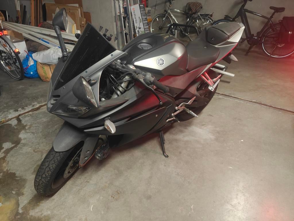 Yamaha r125, Fietsen en Brommers, Snorfietsen en Snorscooters, Ophalen, Gebruikt, Yamaha, Benzine