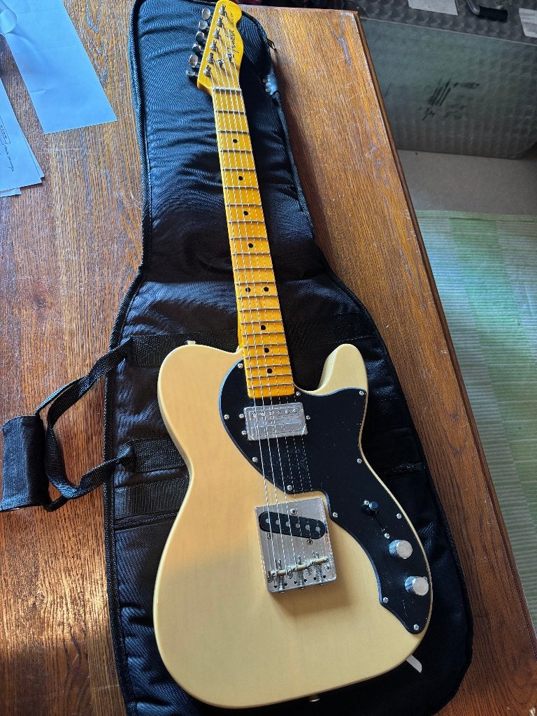 Fender Telecaster HH Butterscotch Blonde – Inclusief gigbag, Muziek en Instrumenten, Ophalen, Zo goed als nieuw, Solid body, Fender