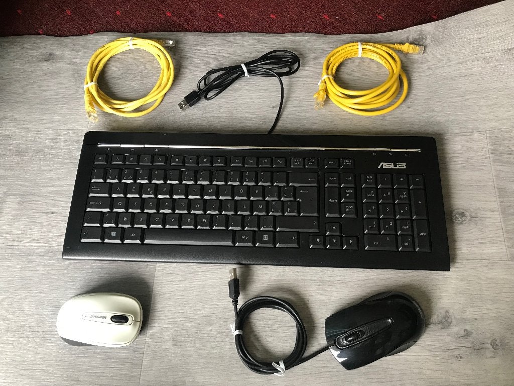 Accessoires PC (4 pièces)., Informatique & Logiciels, Envoi, Utilisé