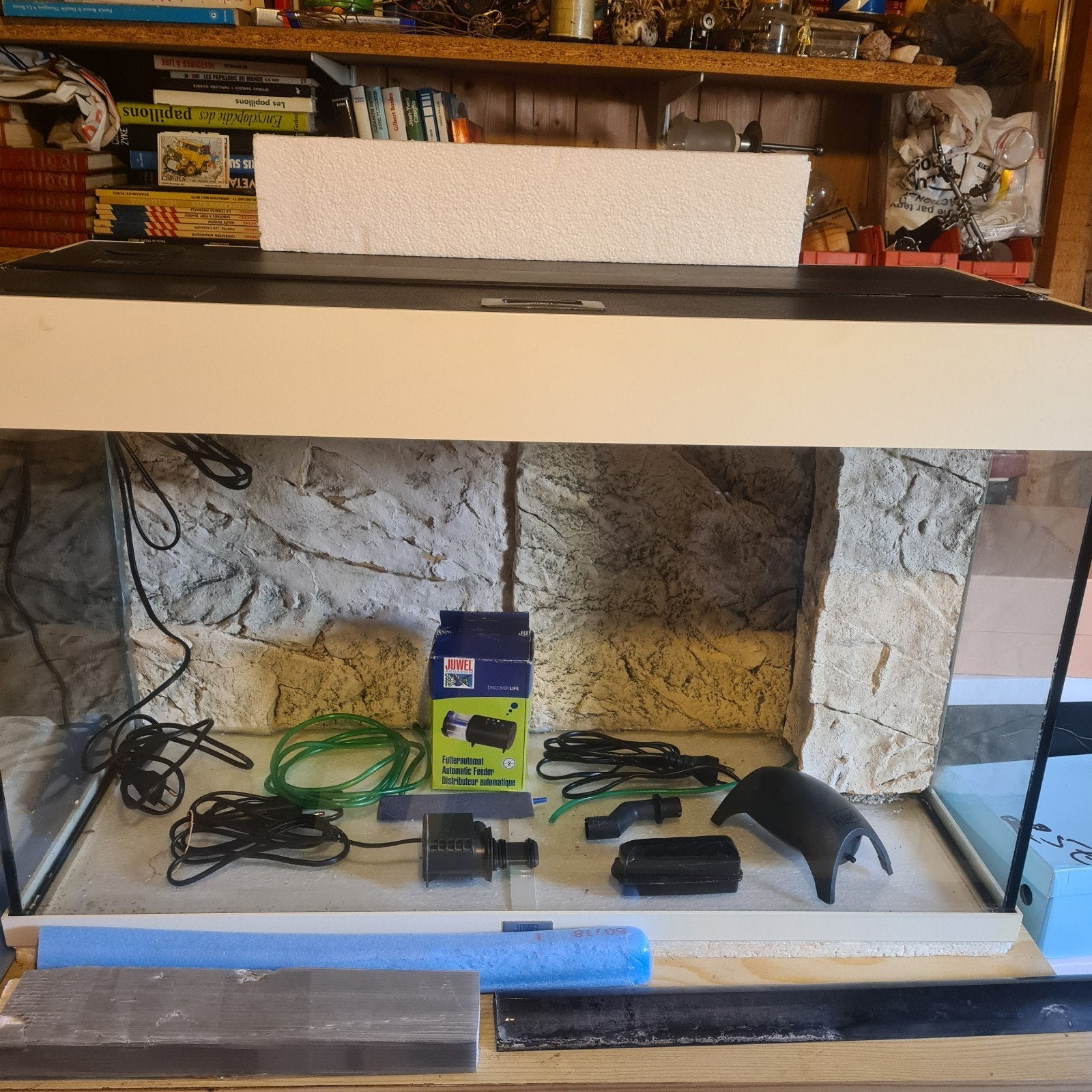 aquarium juwel blanc avec décor, Animaux & Accessoires, Enlèvement, Pompe, Utilisé, Juwel