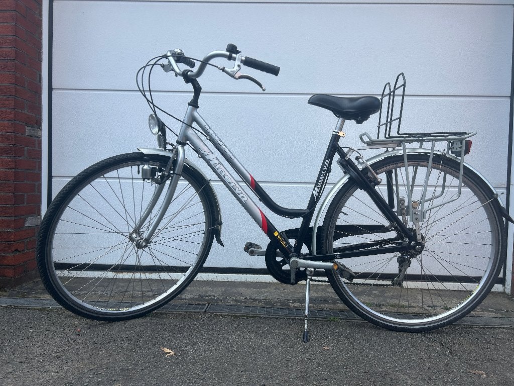 MINERVA speed line studentenfiets met ruime bagagedrager, Fietsen en Brommers, Ophalen, Gebruikt, Versnellingen