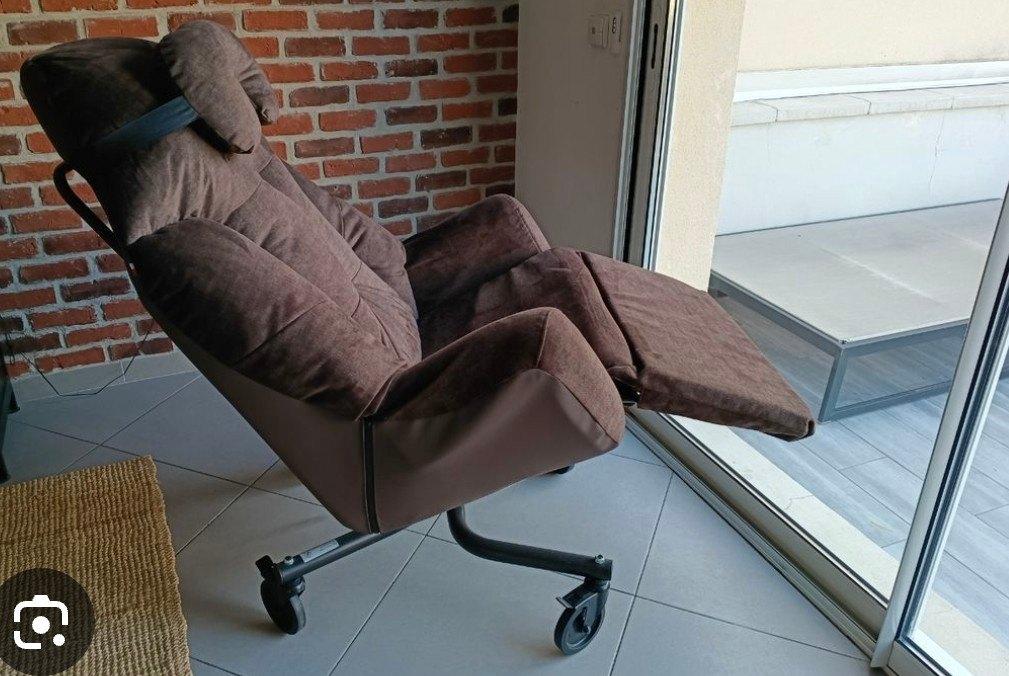 Fauteuil medical relax électrique (livraison possible), Maison & Meubles, Enlèvement ou Envoi, Utilisé