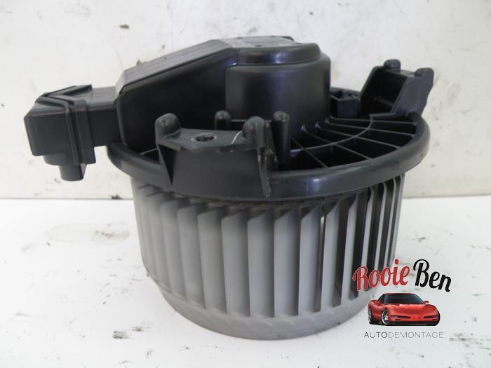 Kachel Ventilatiemotor van een Suzuki Swift, Gebruikt, -, -, Ophalen of Verzenden