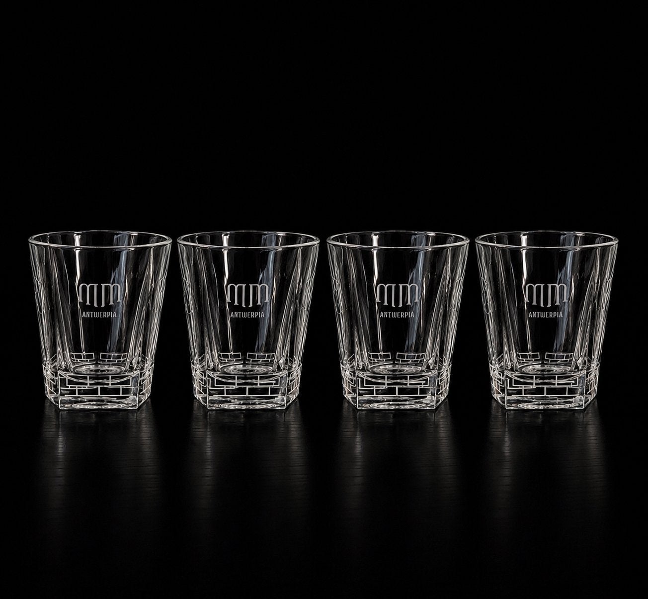 MM Antverpia Monumental Glas (4 Stuks - 36cl), Verzamelen, Glas en Drinkglazen, Ophalen of Verzenden, Zo goed als nieuw