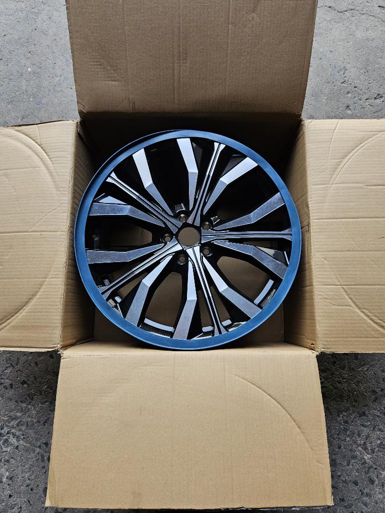 Jante Renault Austral — 17 pouces (Original), Enlèvement ou Envoi, Renault