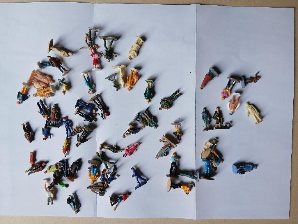 30 figurines, Autres marques, Enlèvement ou Envoi, Utilisé, Autres types