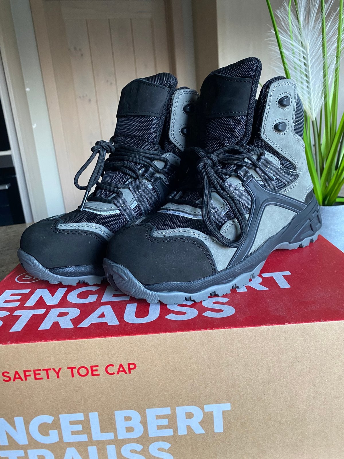 Nieuwe werk schoenen, Tuin en Terras, Ophalen of Verzenden, Nieuw, Dames, Schoenen