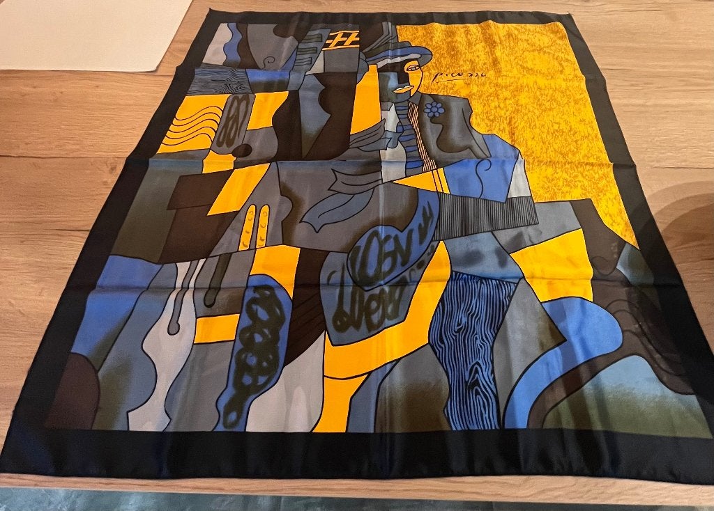 Foulard Picasso, Picasso, Enlèvement, Porté