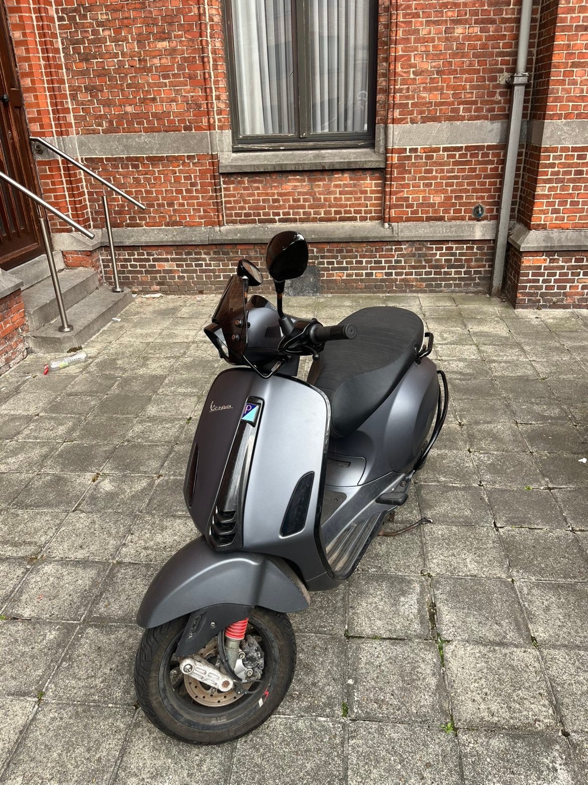 Vespa sprint euro 4 2020 ( A klasse ), Fietsen en Brommers, Ophalen, Overige modellen, Klasse A (25 km/u), Zo goed als nieuw