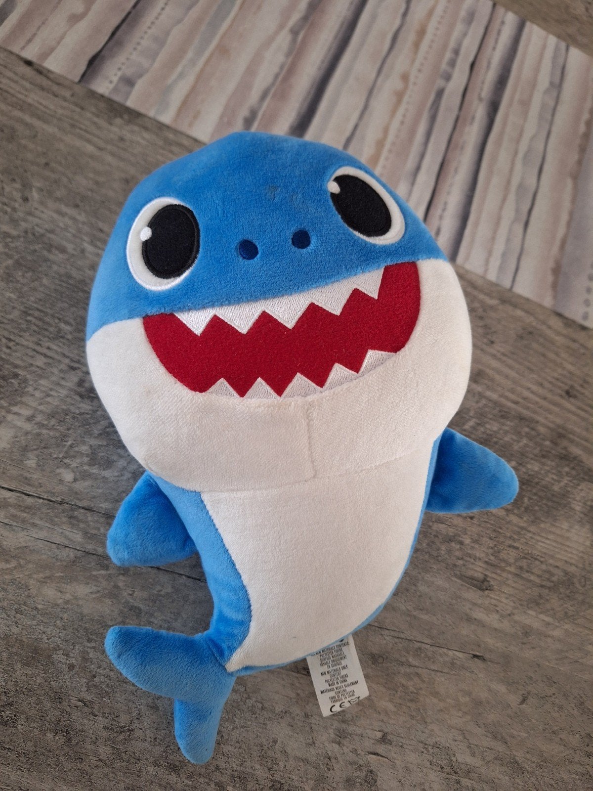 Baby Shark knuffel, Papa Shark, in goede staat., Ophalen of Verzenden, Blauw