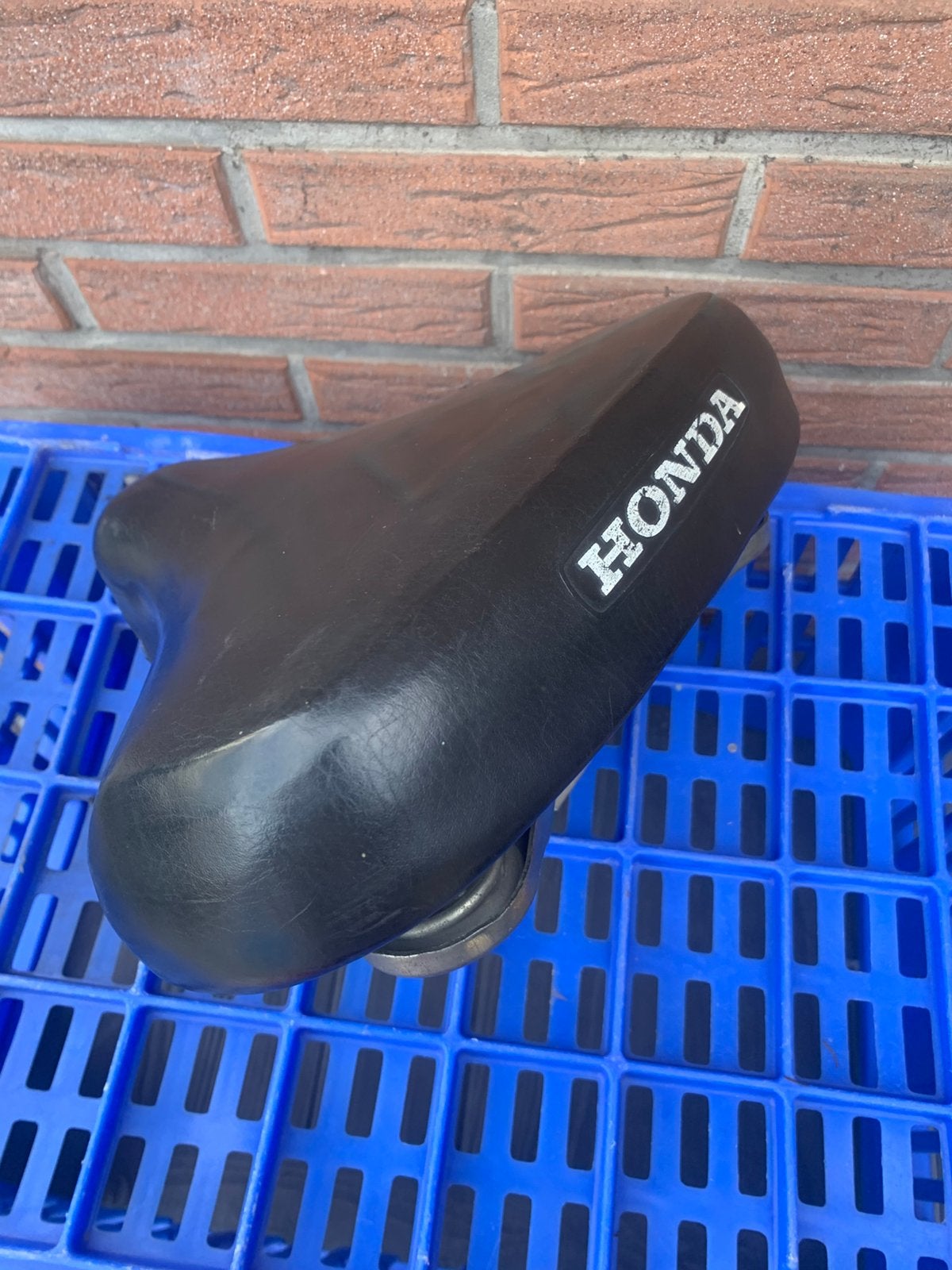 HONDA CAMINO SELLE D ORIGINE, Vélos & Vélomoteurs, Pièces de cyclomoteur | Général, Enlèvement ou Envoi, Utilisé, Selle