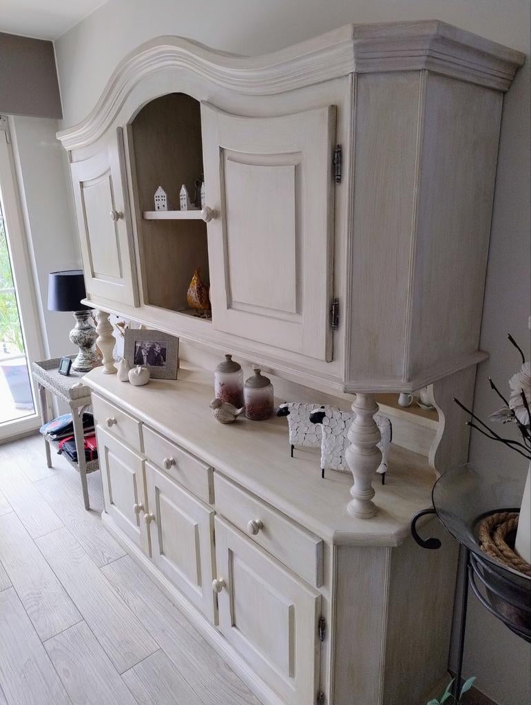 Landelijke wandkast, Ophalen