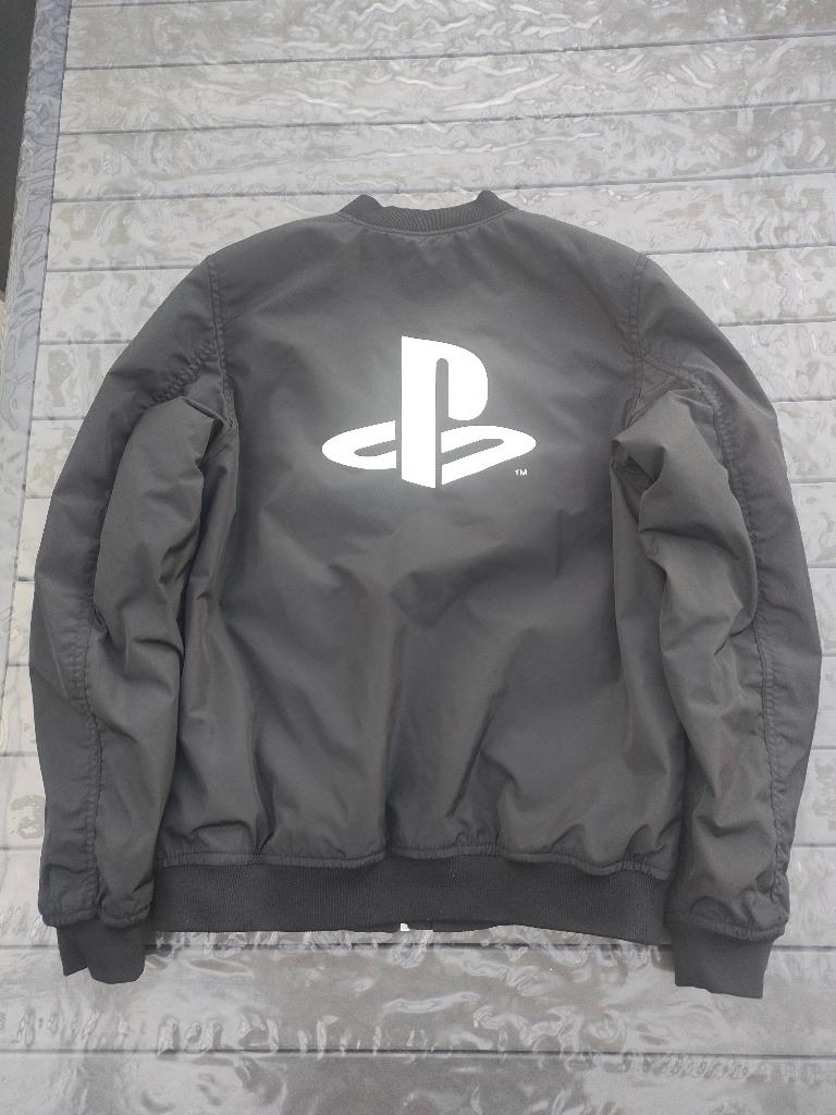 Veste PS4 mi-saison 158-164, Kinderen en Baby's, Kinderkleding | Maat 158, Ophalen of Verzenden, Zo goed als nieuw, Jongen, Trui of Vest
