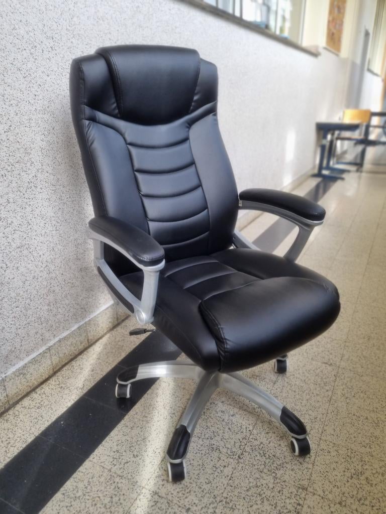 Ergonomische bureaustoel / gaming stoel AMPER GEBRUIKT, Huis en Inrichting, Bureaustoelen, Ophalen, Gaming bureaustoel, Zwart