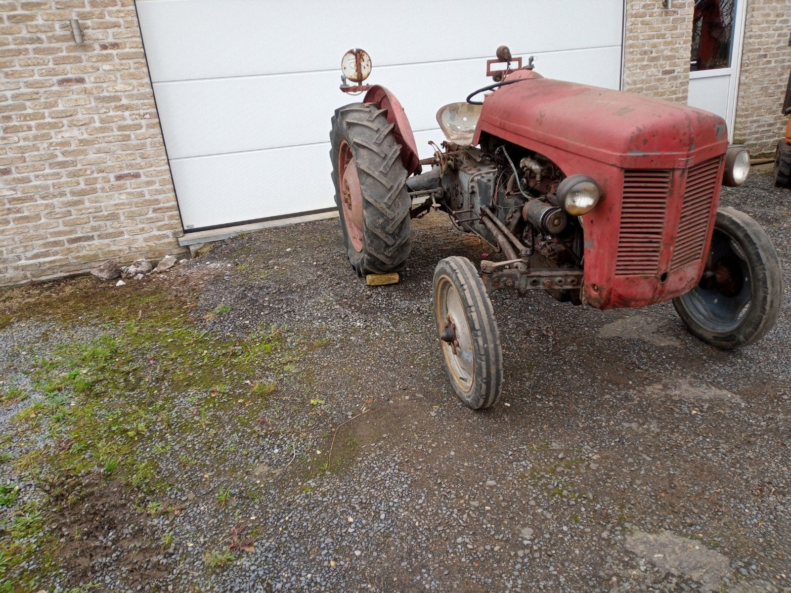 MF 35 diesel, Zakelijke goederen, Ophalen