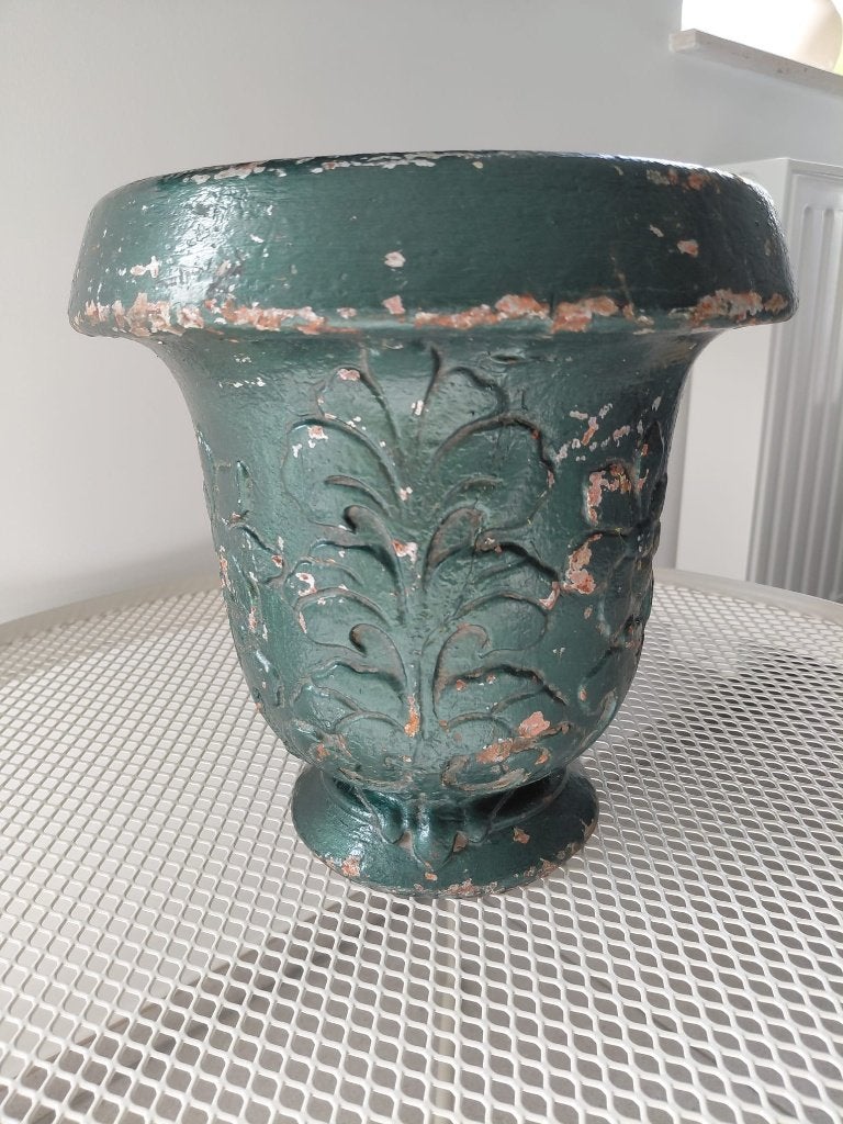 Vase de jardin en fonte antique vert français à motif floral, Enlèvement ou Envoi
