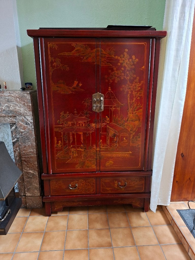 ARMOIRE CHINOISE, Enlèvement