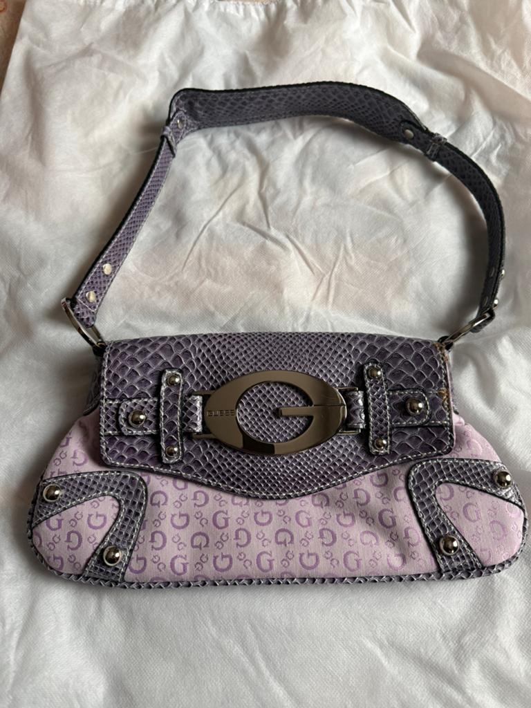 Guess schoudertas, Handtassen en Accessoires, Tassen | Damestassen, Ophalen, Nieuw