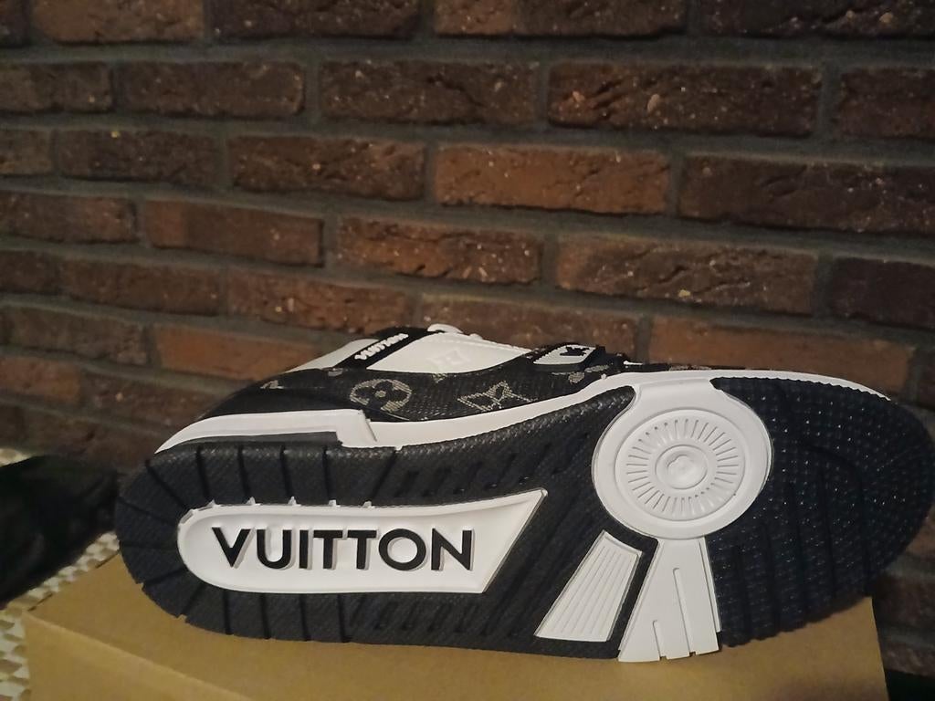 Schoenen LV nieuw, Vêtements | Hommes, Chaussures, Neuf, Enlèvement, Blanc, Louis Vuitton
