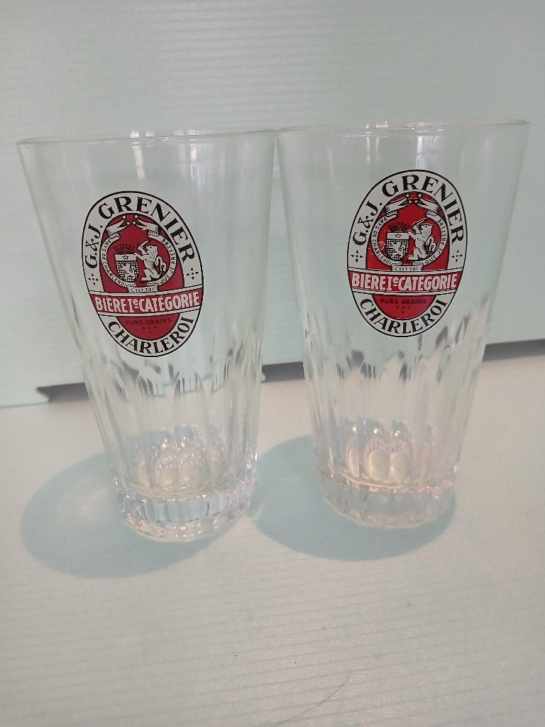Deux anciens verres rouges C&J GRENIER CHARLEROI, Enlèvement ou Envoi, Comme neuf, Verre ou Verres, Autres marques