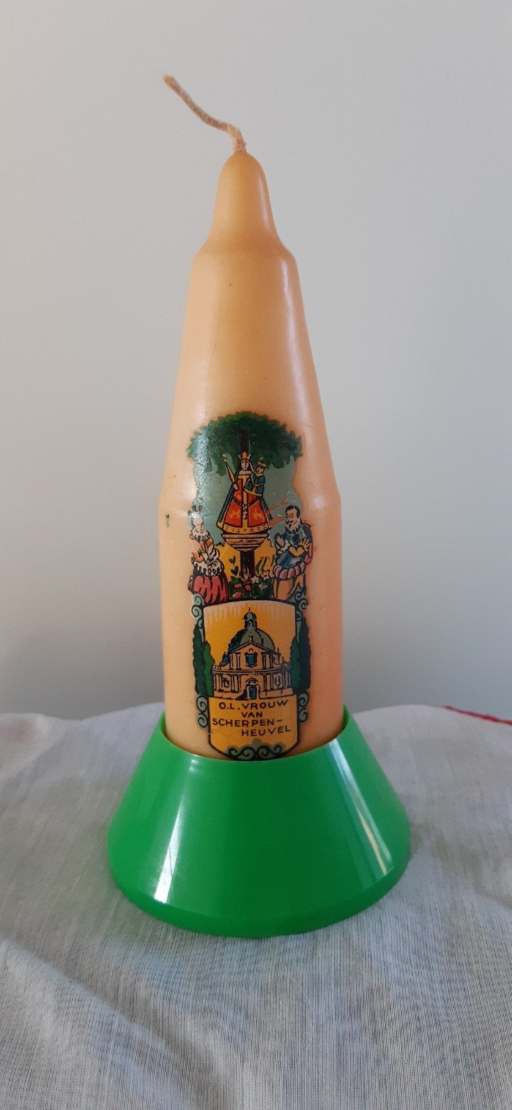 Bougie ancienne Notre-Dame de Scherpenheuvel de 18 cm, Antiquités & Art, Antiquités | Objets religieux, Enlèvement ou Envoi