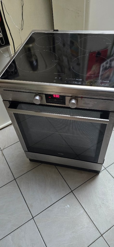 Cuisinière autoportante AEG 47036IU-MN, Electroménager, Cuisinières, Classe énergétique A ou plus économe, 85 à 90 cm, 4 zones de cuisson