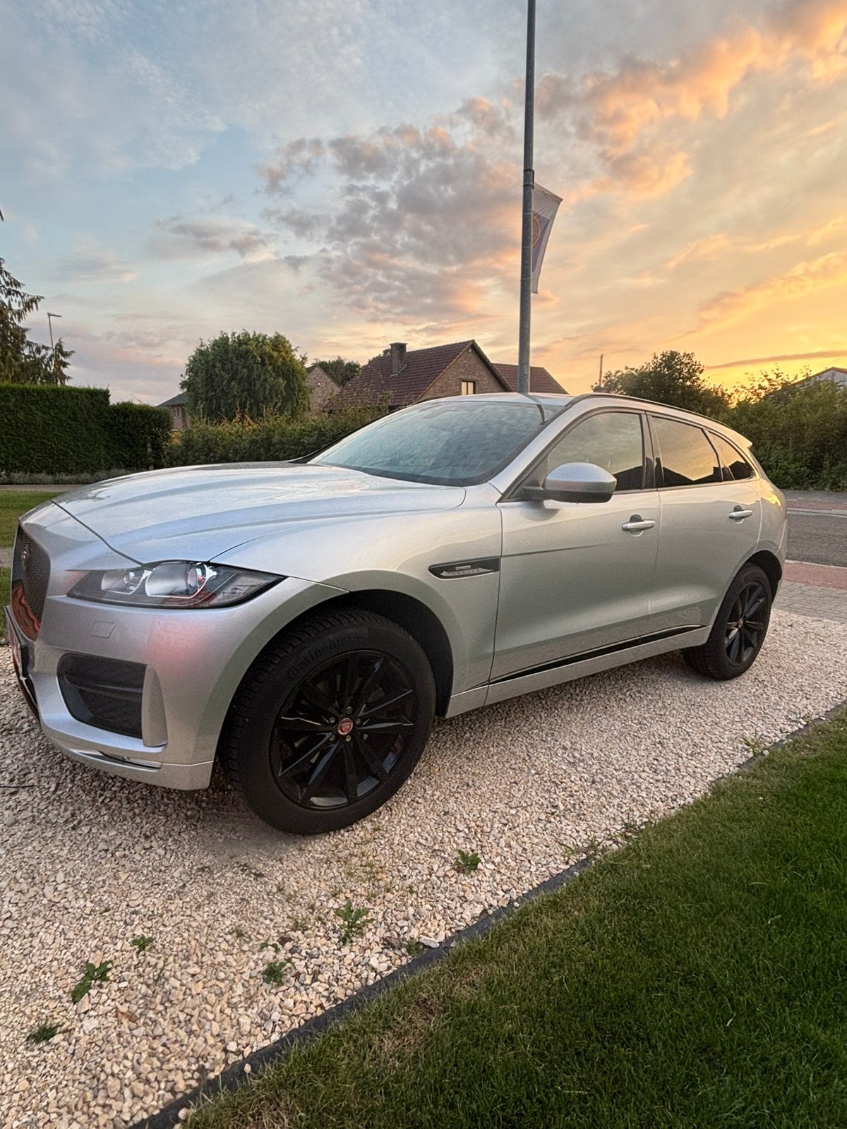 Goed onderhouden Jaguar  F pace!, Autos, Jaguar, Cuir, Argent ou Gris, Achat, F-type