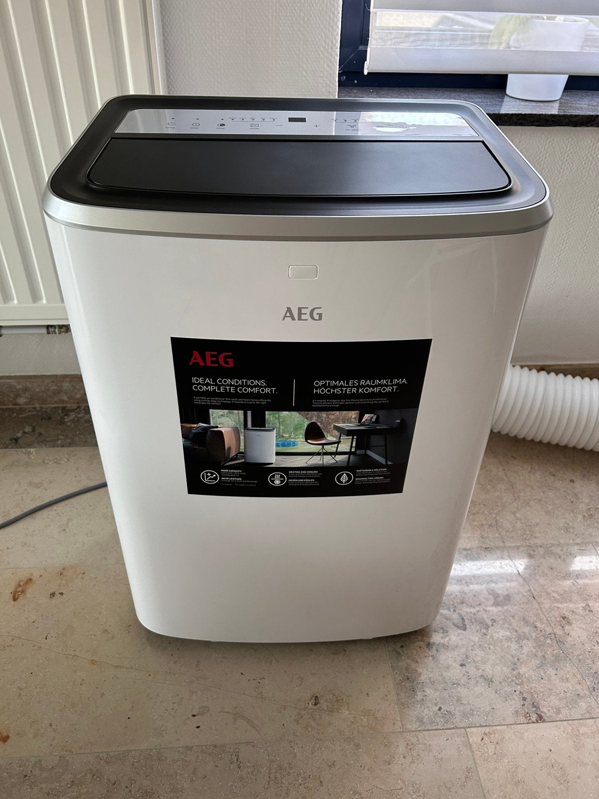 AEG mobiele airco, Ophalen, Koelen en Ontvochtigen, Minder dan 60 m³, Timer
