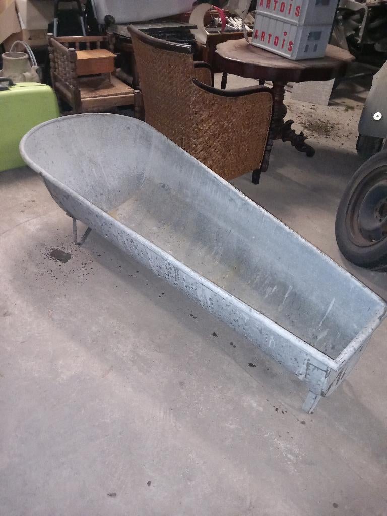 Ancienne baignoire en zinc, Enlèvement