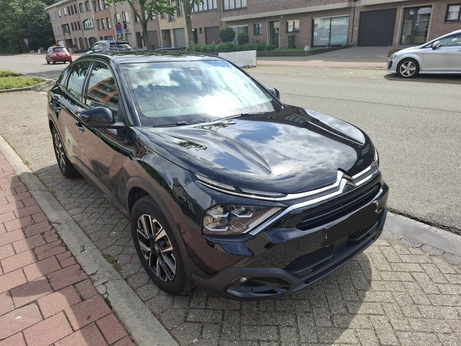 Citroen C4 1.2 benzine automaat slechts 46000km, Auto's, Stof, Zwart, 96 kW, 5 deurs
