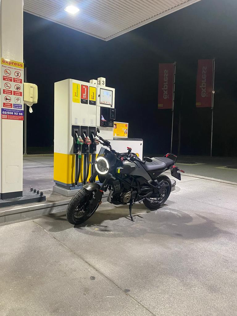 Husqvarna Svartpilen 125 de 2025, Motoren, Traction Control, Occasion, Particulier, 125 cc