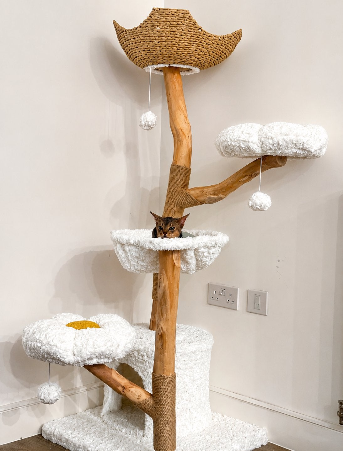 Luxe Natuurlijke Houten Kattenkrabpaal 150 cm – Design Katte, Ophalen of Verzenden, Zo goed als nieuw