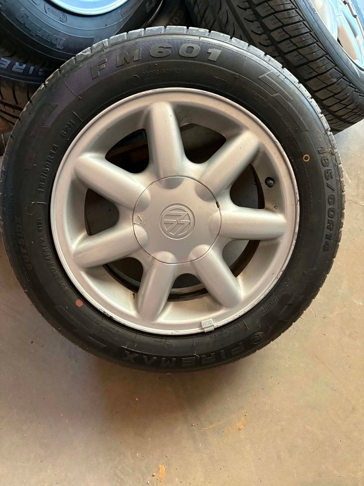Jante vw golf - vento 14“, Enlèvement, Pneu(s)