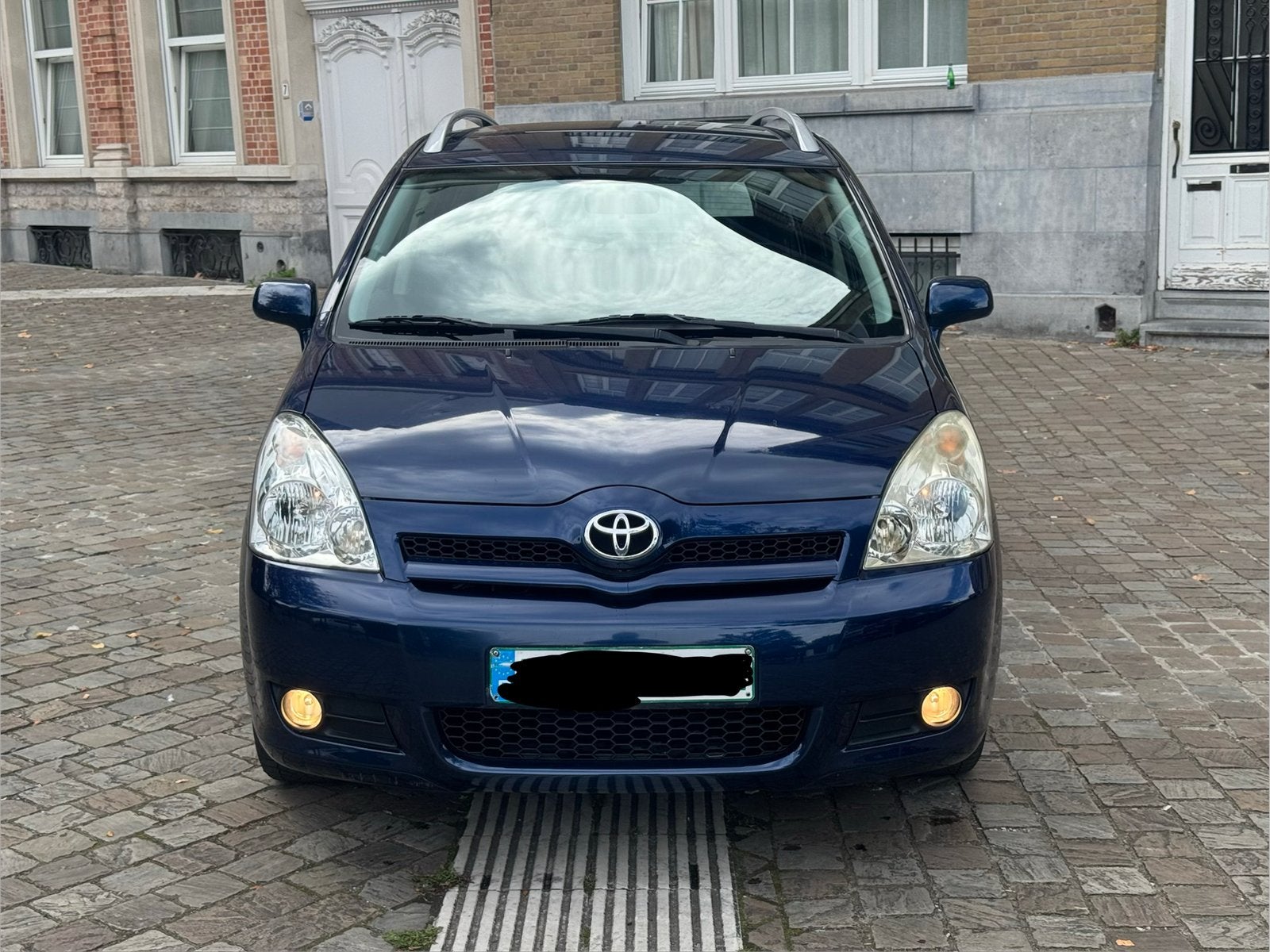 Toyota corolla verso 1.6 essence EURO4 138.000km / 2006, Autos, Boîte manuelle, Entretenue par le concessionnaire, Noir, 5 portes