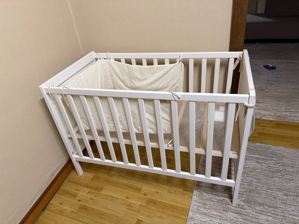 Baby bed, Ophalen, Zo goed als nieuw, Lattenbodem, Minder dan 140 cm