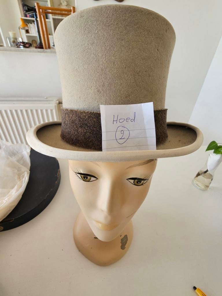 CHRISTYS' LONDON

MADE IN ENGLAND
Vintage hoge hoed maat 55, Ophalen of Verzenden