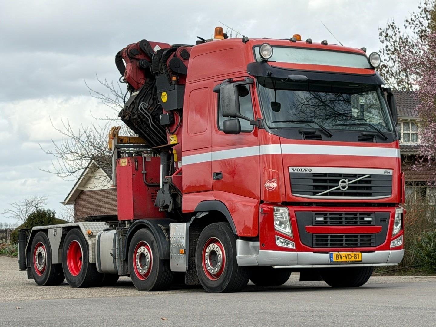 Volvo FH 8x2 KRAAN PALFINGER 74tm/Flyjib /LIER/WINCH!TOP NL, Automaat, Overige kleuren, 440 pk, ABS