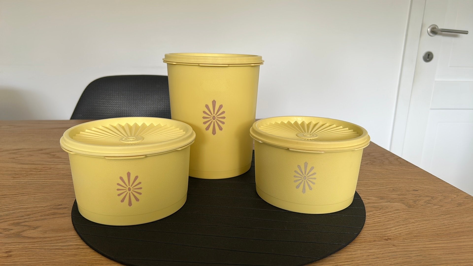 3 vintage bewaardozen van Tupperware, Huis en Inrichting, Keuken | Tupperware, Ophalen of Verzenden, Zo goed als nieuw, Geel