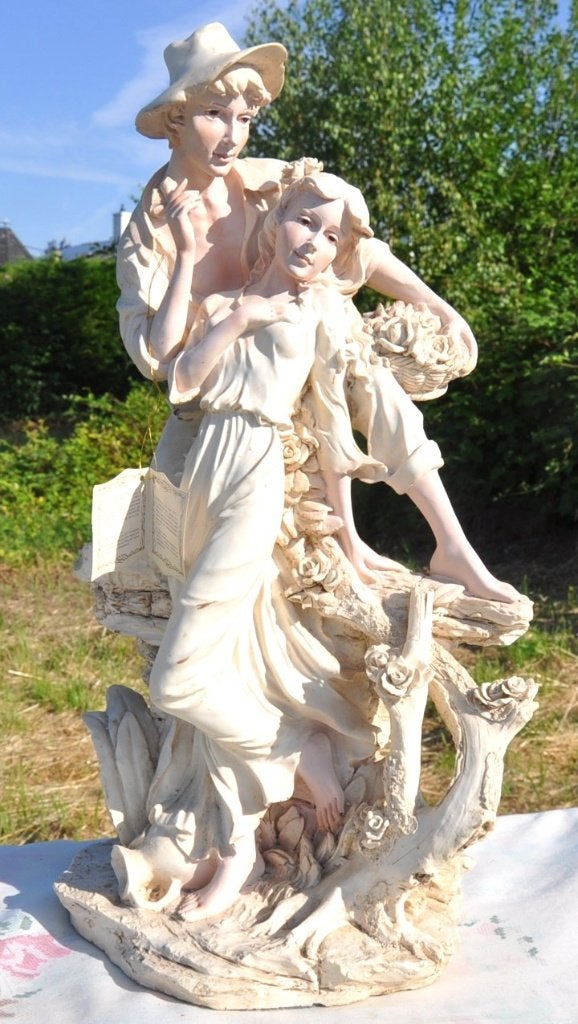imposante statue couple en resine, Ophalen of Verzenden, Gebruikt, Mens