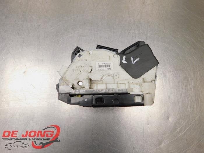 Deurslot Mechaniek 4Deurs links-voor van een Volkswagen Polo, Gebruikt, -, Volkswagen, -