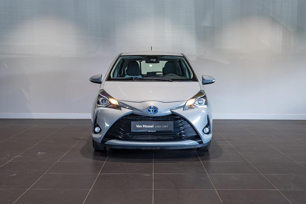 Toyota Yaris (automatique), Argent ou Gris, Achat, Entreprise, 73 ch