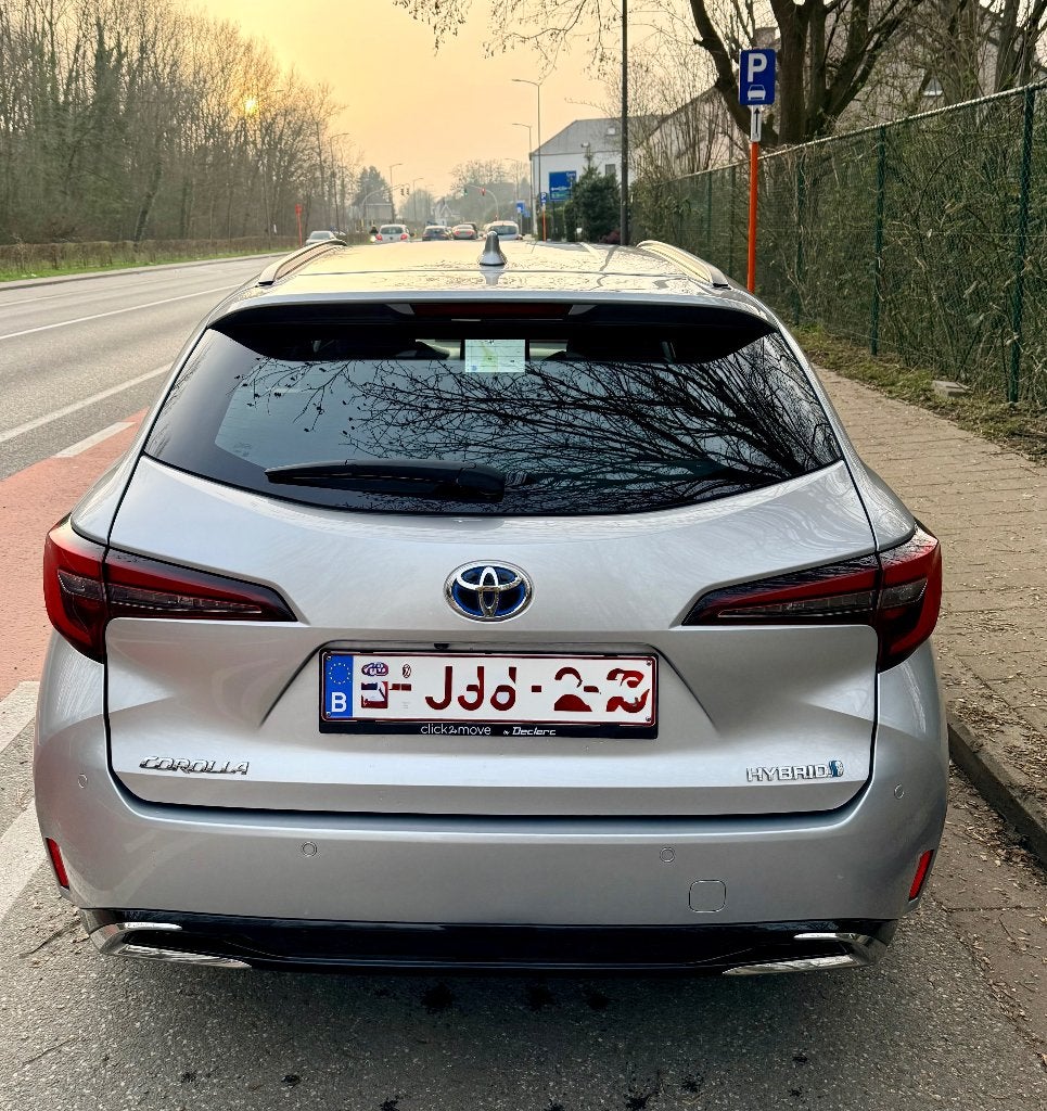 Toyota Corolla Touring Sport 1.8 Hybrid Dynamic e, Autos, Toyota, Particulier, Corolla, ABS, Caméra de recul, Phares directionnels