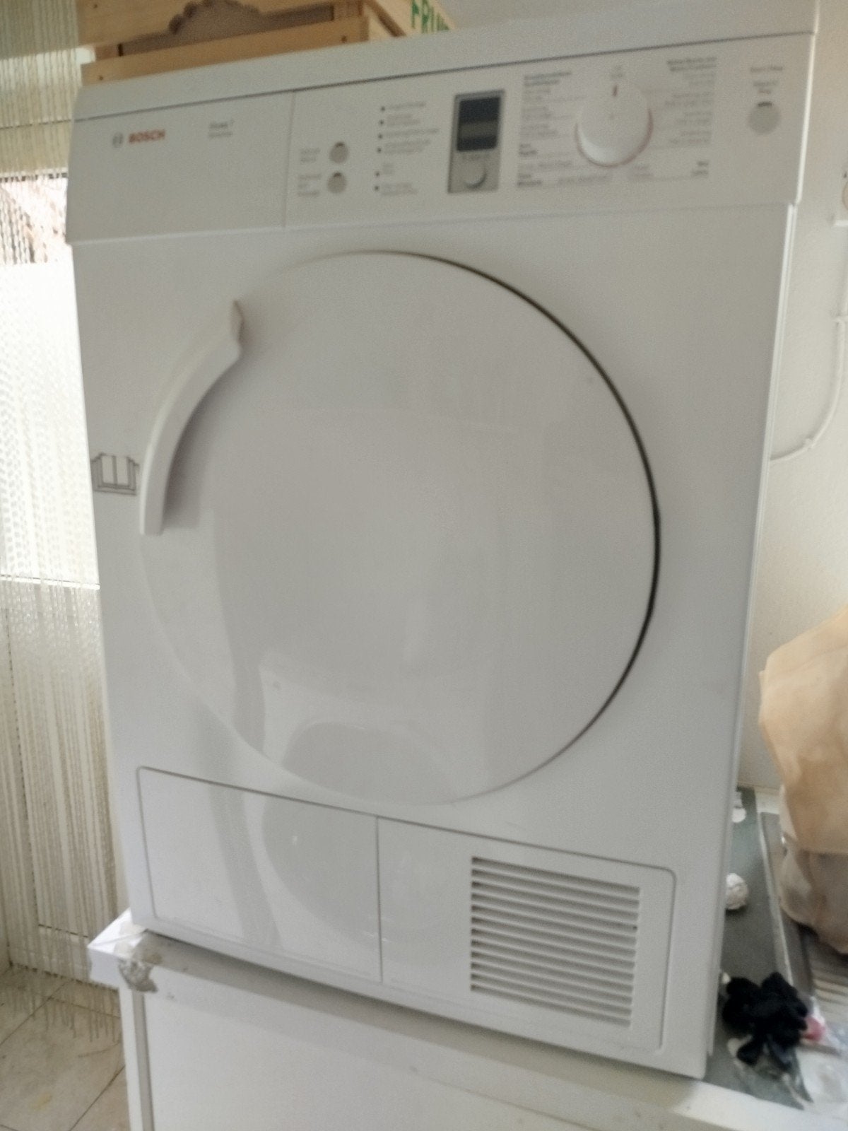 Droogkast moet weg voor vrijdag, Elektronische apparatuur, Droogkasten, Ophalen, Condens