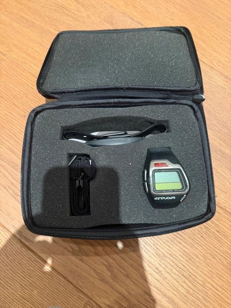 Cardiofréquencemètre Geonaute CW T700 neuf montre ceinture, Enlèvement ou Envoi, Neuf, Autres marques