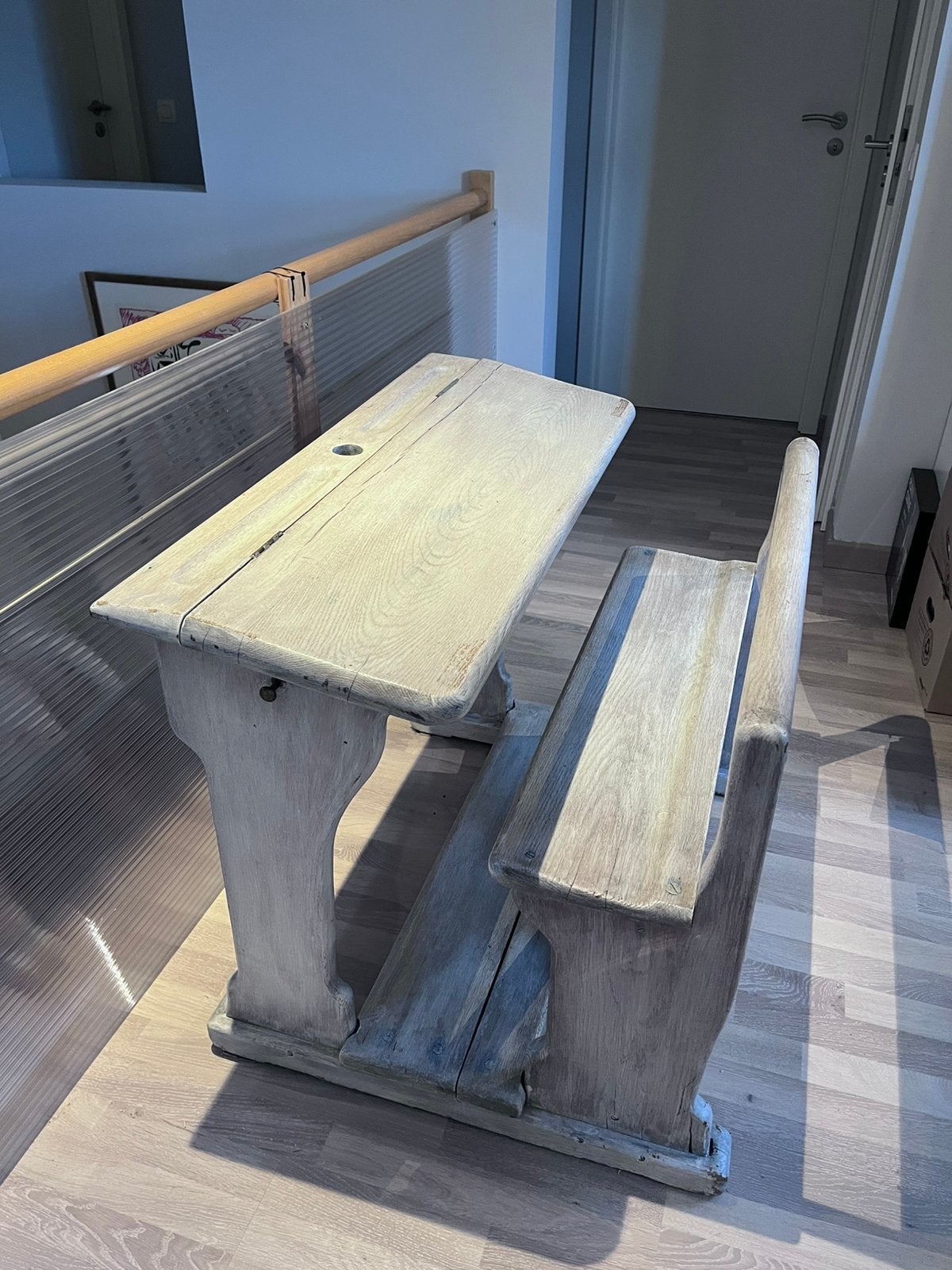 Banc d’école, Enlèvement