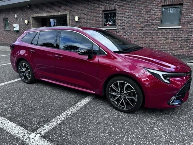 Toyota Corolla TS Hybrid 2.0 Premium 196Pk Facelift!, Auto's, Corolla, Break, 5 deurs, 112 kW
