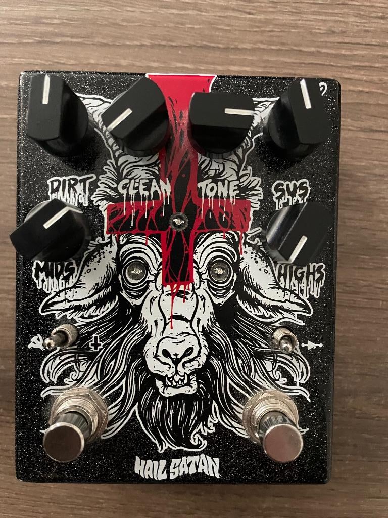 Abominable Electronics - Hail Satan Deluxe, Musique & Instruments, Effets, Comme neuf, Distortion, Overdrive ou Fuzz, Enlèvement ou Envoi