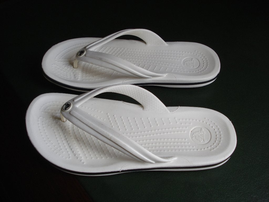 Crocs teenslippers, dames/meisjes. mt 38/39, Slippers, Wit, Ophalen of Verzenden, Crocs