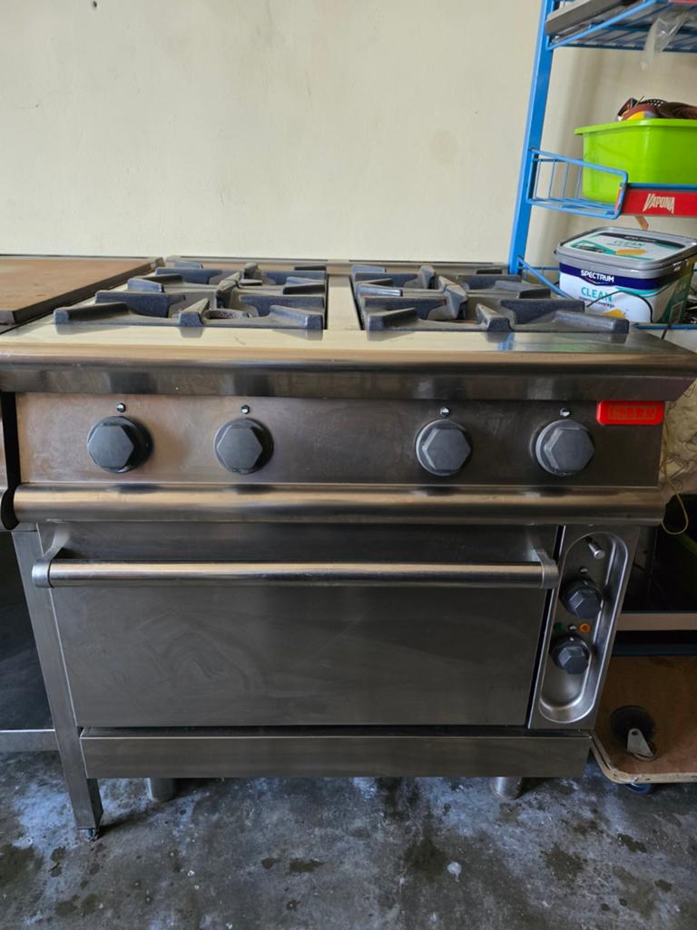 LOBRY pro kookpiano - 4 branders + gasoven, Elektronische apparatuur, Fornuizen, Ophalen